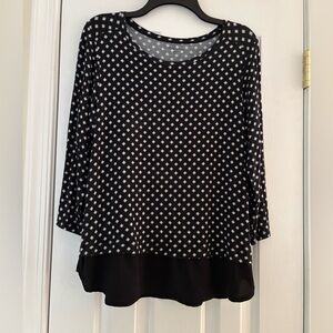 Croft & Barrow Black and White size M Geometric Blouse
